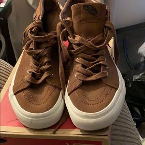 ⭐️ SALE⭐️ SK8-HI MOC Suede Van’s 4.5 kids 6 Women